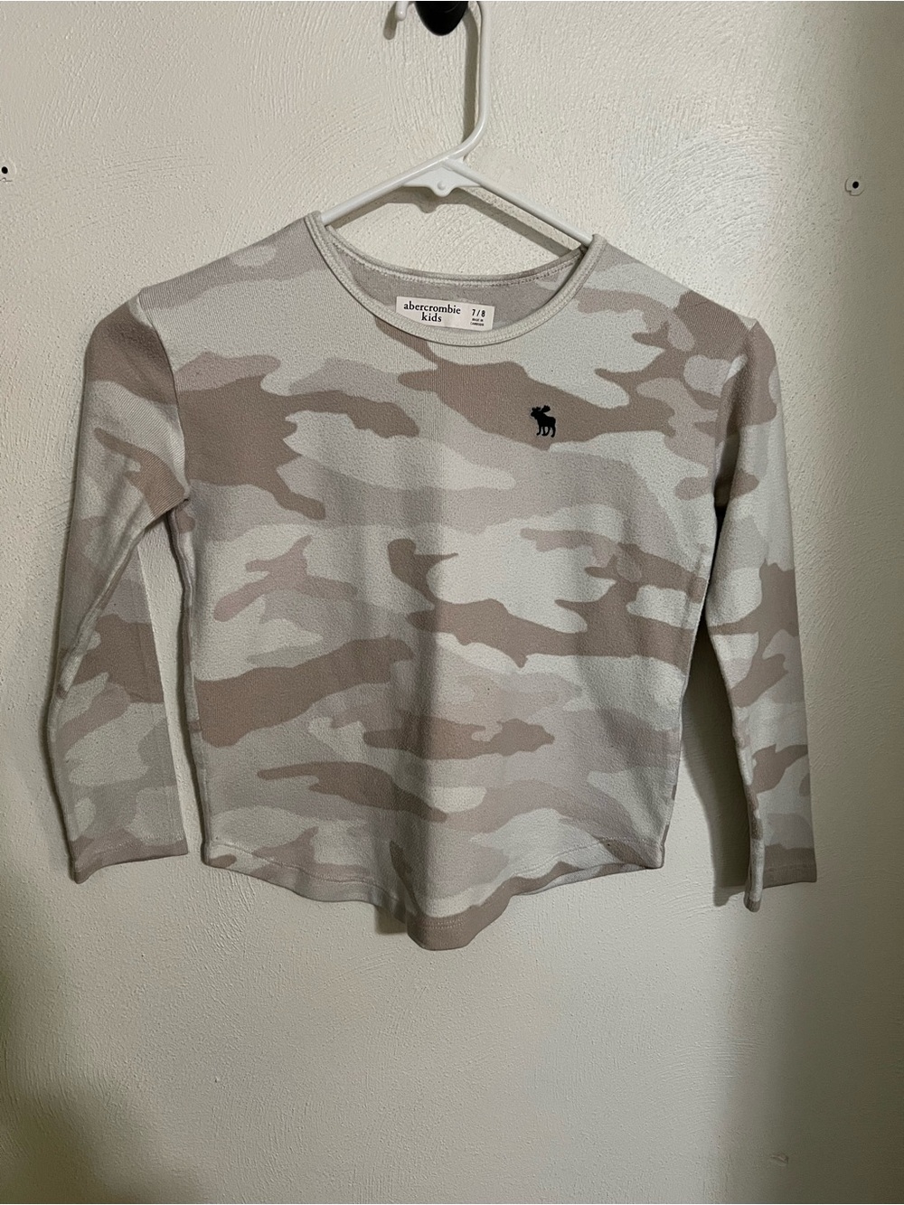 ABERCROMBIE KIDS Classic Casual Camo Long Sleeve Shirt Tan White Grey Boy's Sz M